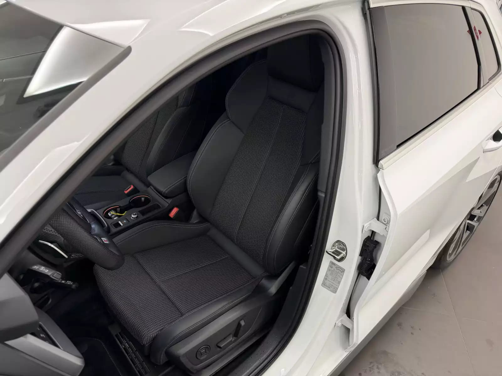 Audi A3 Sportback S line 35 TFSI 150 CV / 110 KW S tronic - Photo 1