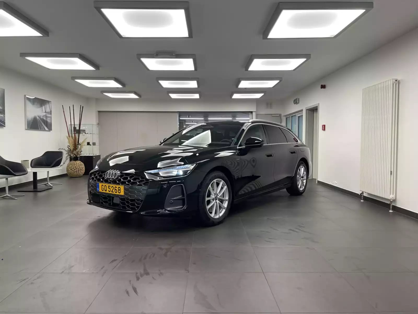 Audi A6 Avant e-hybrid 299 CH / 220 KW S tronic - Photo 1