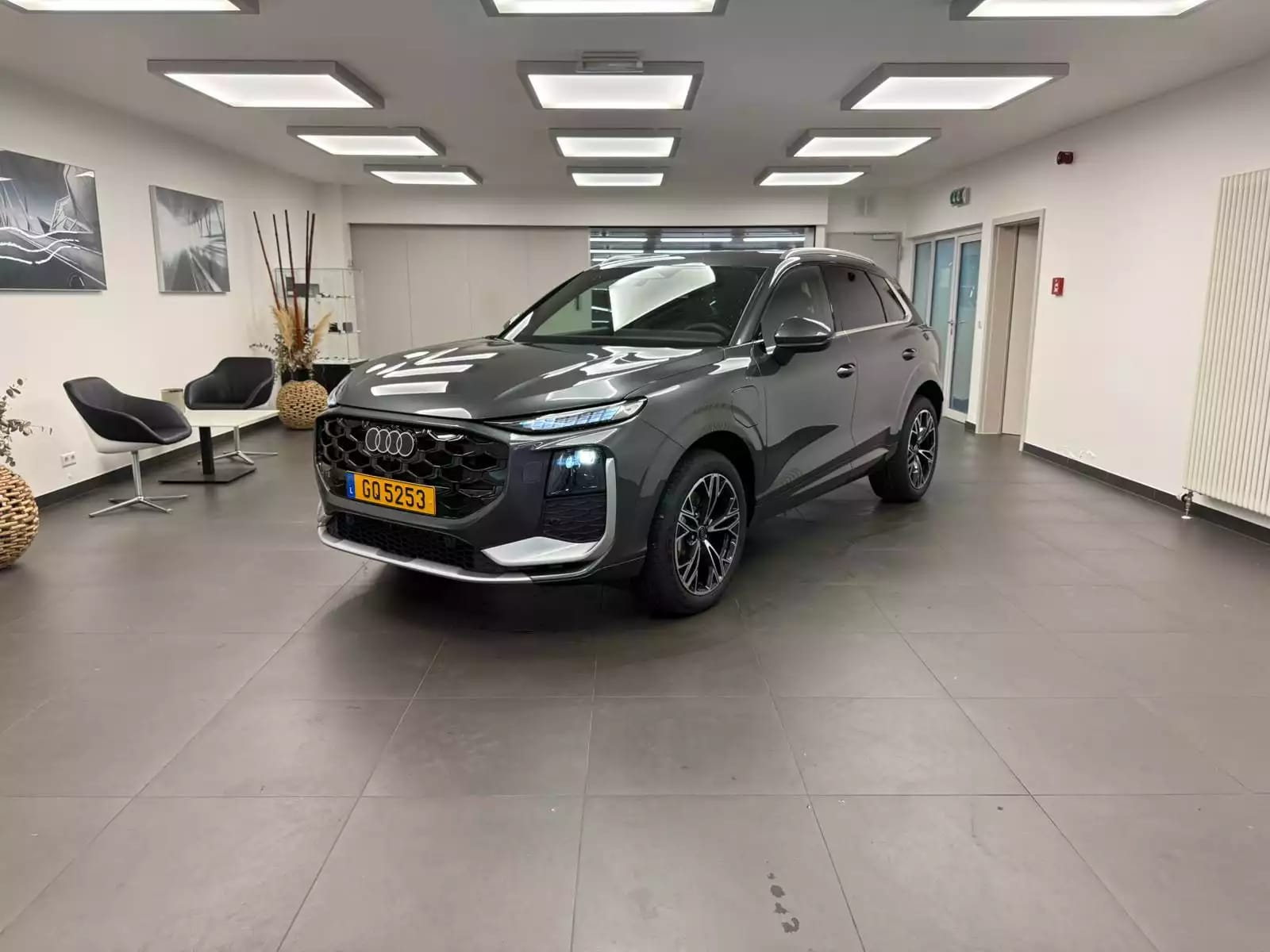 Audi Q3 SUV e-hybrid S Line 272 CV / 200 KW S tronic - Photo 1