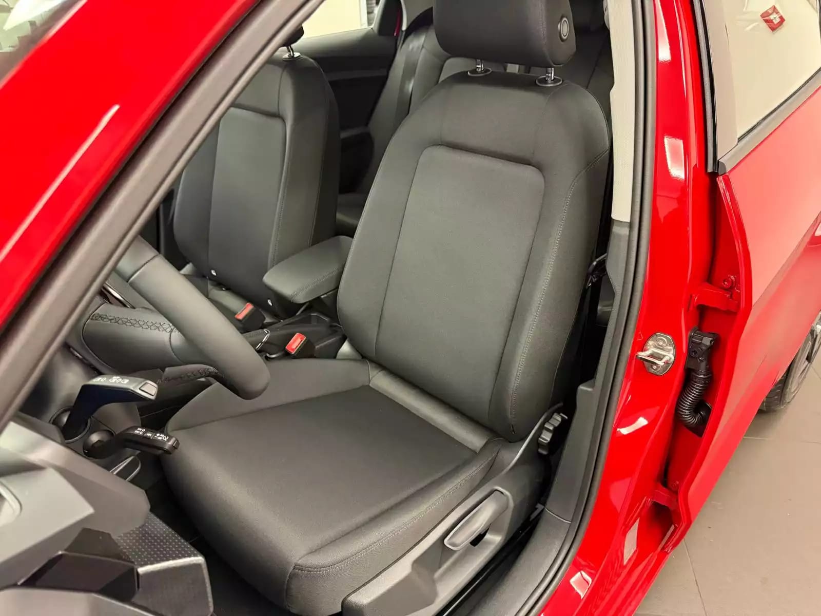 Audi A1 Sportback Advanced TFSI 95 CH / 70 kW S tronic - Photo 1