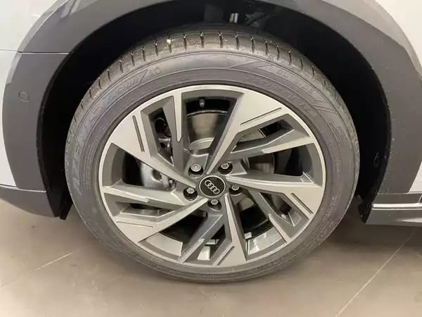 Audi A3 Allstreet 35 TFSI 150 CV / 110 kW S tronic - Photo 2