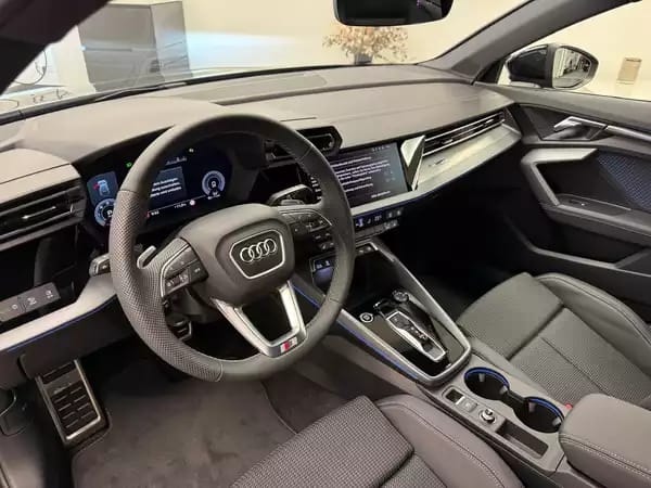 Audi A3 Sportback S line TDI 150 CV / 110 kW S tronic - Photo 3