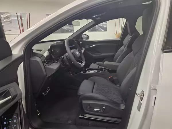 Audi Q6 e-tron SUV e-tron quattro S Line 390 CV / 285 kW - Photo 2