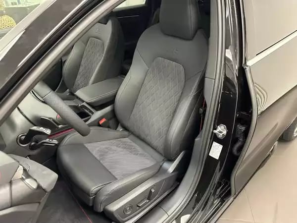 Audi A6 Berline 367 CV / 270 KW TFSI quattro S tronic - Photo 2