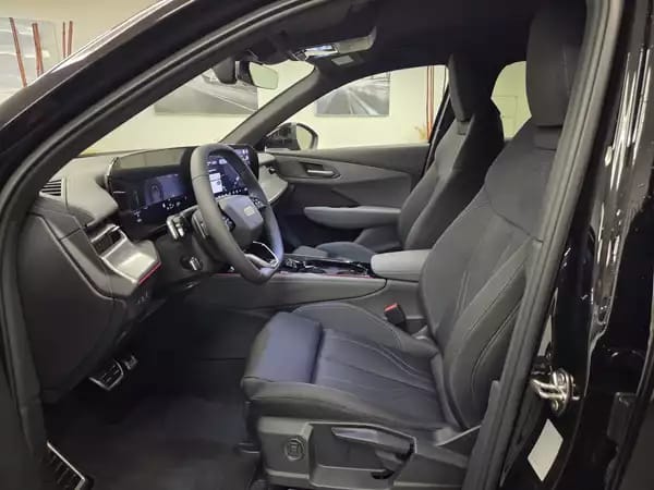 Audi Q3 SUV S line 150 CV / 110 KW TDI S tronic - Photo 2