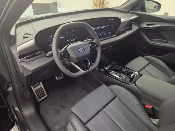 Audi Q6 e-tron SUV e-tron performance S line 305 CV / 225 kW - Photo 3