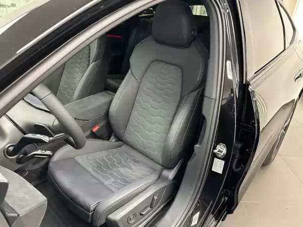 Audi A6 Sportback e-tron performance 270kW / 367ch - Photo 3