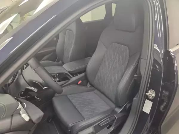 Audi A5 Avant TDI S line 204 CV / 150 kW S tronic - Photo 2