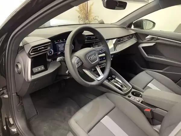 Audi A3 Sportback 30 TFSI 116 CV / 85 KW S tronic - Photo 3