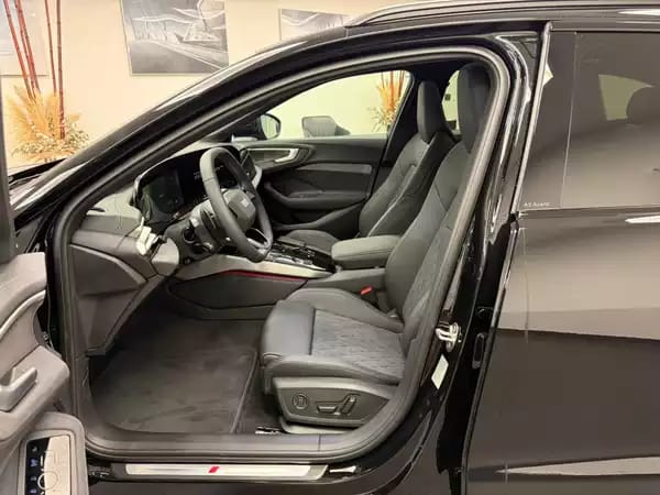 Audi A5 Avant e-hybrid quattro 367 CV / 270 KW S tronic - Photo 2