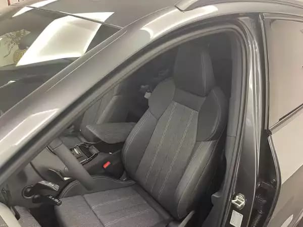 Audi Q6 e-tron S line 250 CV / 185 kW - Photo 2