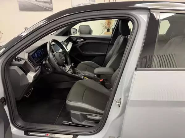 Audi A1 Sportback S line 30 TFSI 110 CV  / 81 kW S tronic - Photo 2