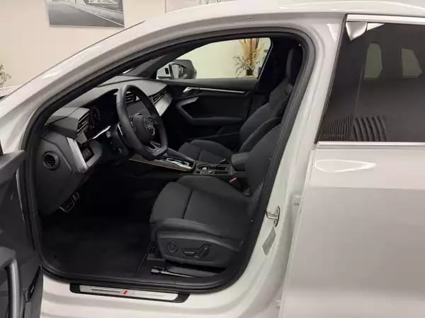 Audi A3 Sportback S line 35 TFSI 150 CV / 110 KW S tronic - Photo 2