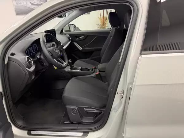 Audi Q2 advanced 35 TFSI 150 CV / 110kW S tronic - Photo 2