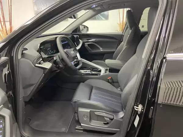Audi Q5 SUV e-hybrid 299 CH / 220 KW quattro S tronic - Photo 2
