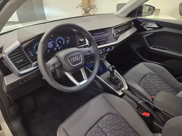 Audi A1 Sportback advanced TFSI 116 CV / 85 kW S tronic - Photo 3