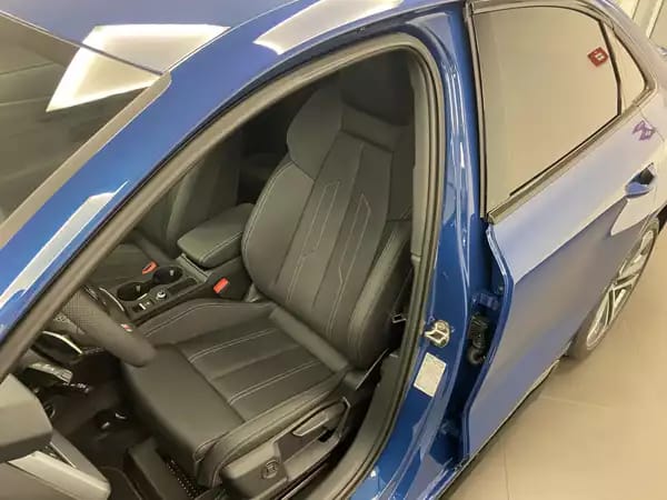 Audi A3 Limousine S line 35 TFSI 150 CV / 110 kW S tronic - Photo 2