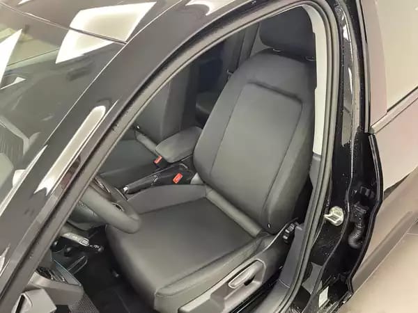 Audi A1 Sportback Advanced TFSI 95 CH / 70 kW S tronic - Photo 2