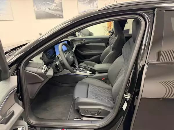 Audi A6 Avant e-hybrid S line 367 CH / 270 kW S tronic - Photo 2