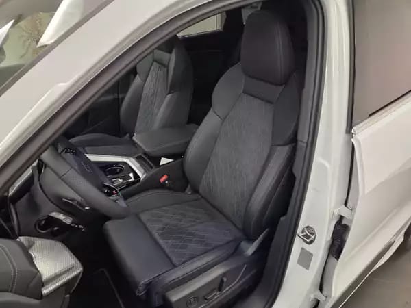 Audi Q5 SUV e-hybrid 367 CV / 270 kW quattro S tronic - Photo 2