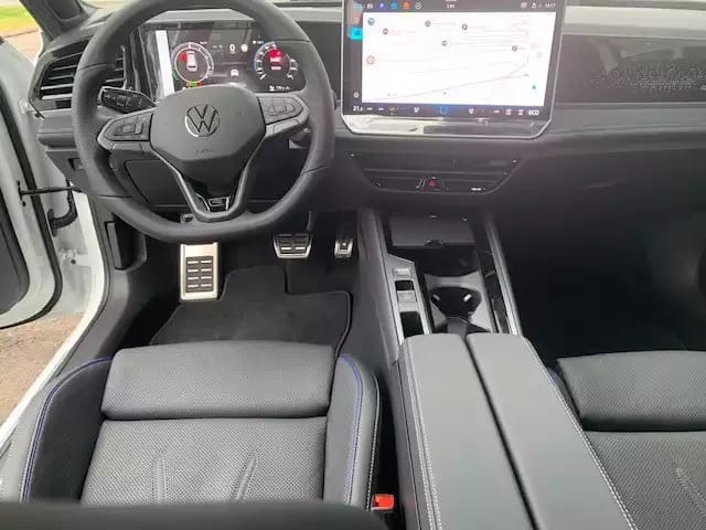 Volkswagen Passat R-LINE SIGNATURE 1.5eHYBRID 177CV DSG6 - Photo 1