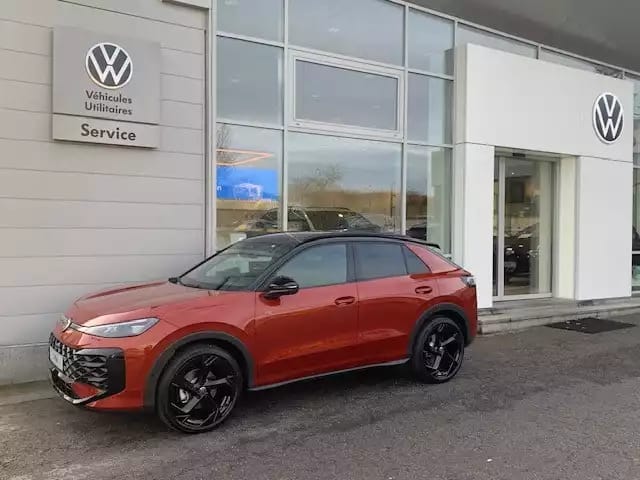 Volkswagen T-Roc R-LINE BLACK STYLE 1.5eTSI 150CV DSG7 - Photo 1