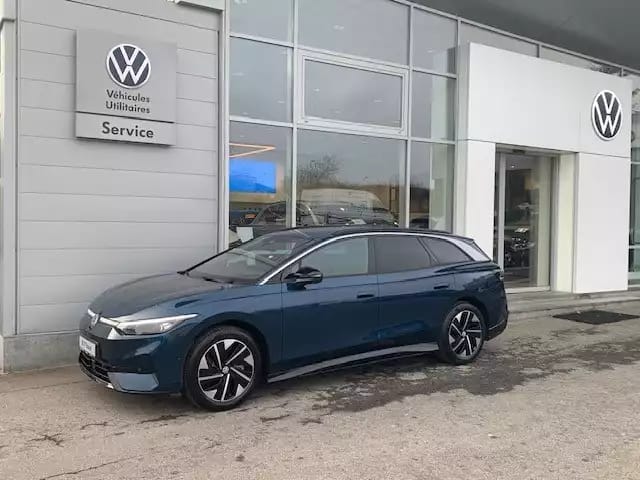 Volkswagen ID.7 TOURER PRO 210 kW / 77 kWh - Photo 1