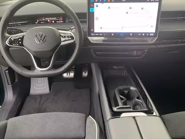 Volkswagen ID.7 TOURER PRO 210 kW / 77 kWh - Photo 1