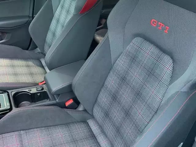 Volkswagen Golf GTI BLACK STYLE 2.0TSI 265CV DSG7 - Photo 1