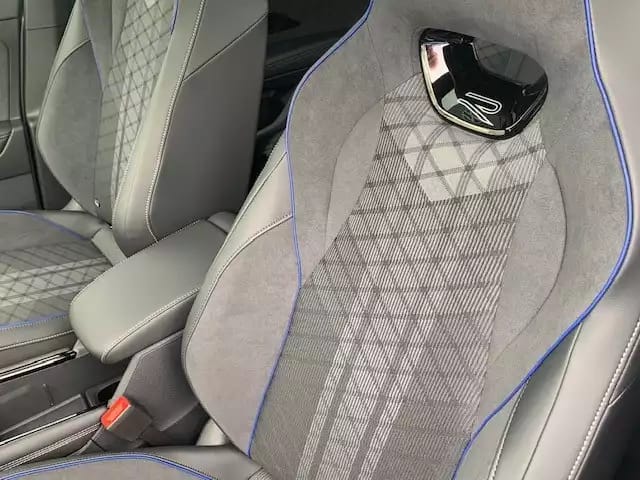 Volkswagen Tayron R-LINE BLACK STYLE 1.5 eHYBRID 177CV DSG6 - Photo 1