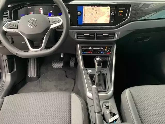 Volkswagen Taigo LIFE 1.0TSI 116CV DSG7 - Photo 1