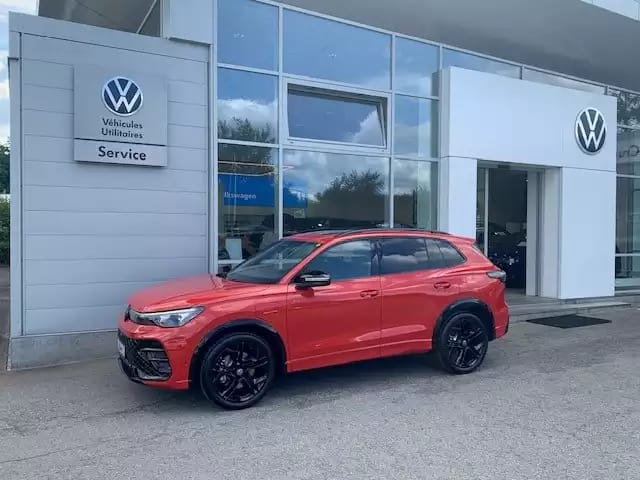 Volkswagen Tiguan R-LINE BLACK STYLE 1.5 eHYBRID 177CV DSG6 - Photo 1