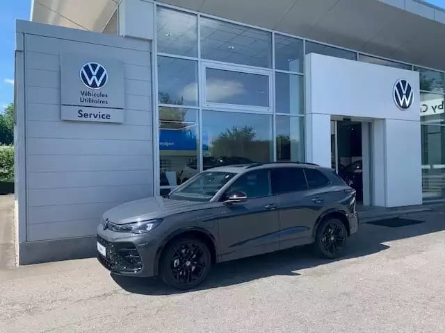 Volkswagen Tiguan R-LINE BLACK STYLE 1.5 eHYBRID 177CV DSG6 - Photo 1