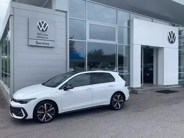 Volkswagen Golf GTE BLACK STYLE 1.5TSI 177CV DSG6 - Photo 1
