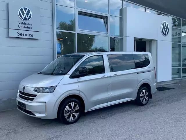 Volkswagen Caravelle LIFE 2.0TDI 150CV AUT.8 - Photo 1
