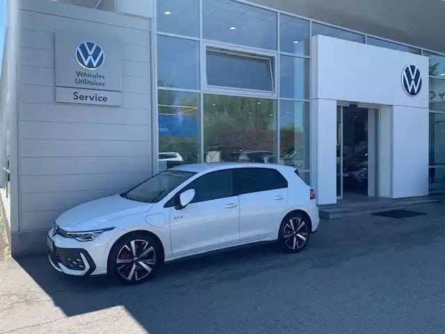 Volkswagen Golf GTE 1.5TSI 177CV DSG6 - Photo 1