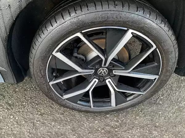 Volkswagen Tiguan R-LINE BLACK STYLE 2.0TDI 150CV DSG7 - Photo 3