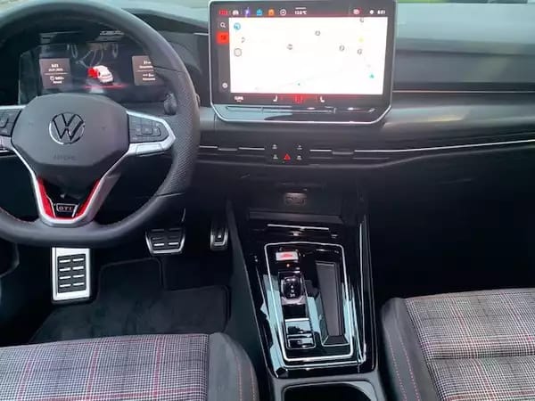 Volkswagen Golf GTI BLACK STYLE 2.0TSI 265CV DSG7 - Photo 2