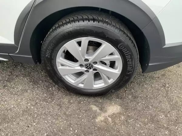 Volkswagen Taigo LIFE 1.0TSI 116CV DSG7 - Photo 3