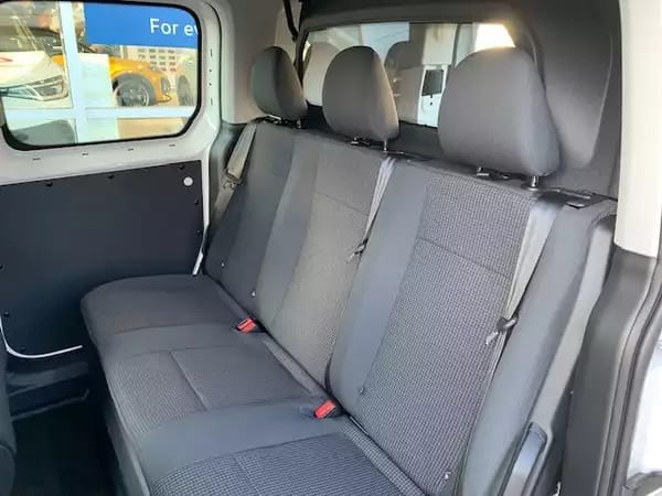 Volkswagen Caddy FLEXIBLE 2.0TDT 102CV 6VITESSES - Photo 2