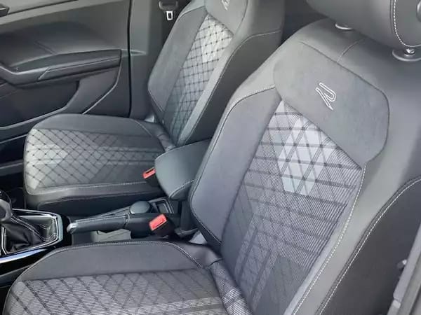 Volkswagen T-Cross R-LINE BLACK STYLE 1.5TSI 150CV DSG7 - Photo 2