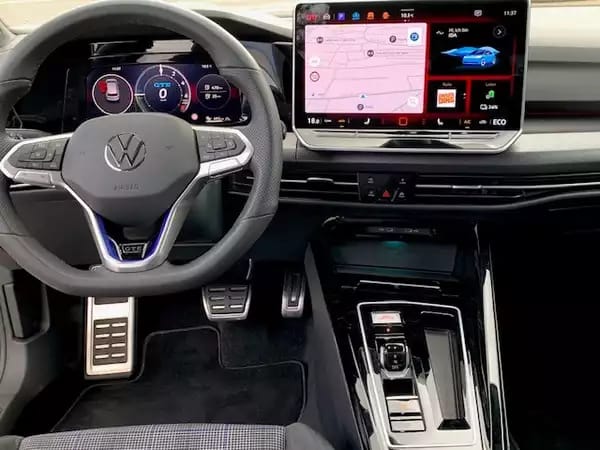 Volkswagen Golf GTE 1.5TSI 177CV DSG6 - Photo 2