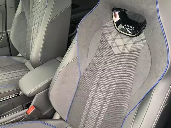 Volkswagen Tayron R-LINE BLACK STYLE 1.5 eHYBRID 177CV DSG6 - Photo 2