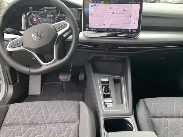 Volkswagen Golf Variant LIFE 1.5TSI 150CV DSG7 - Photo 2