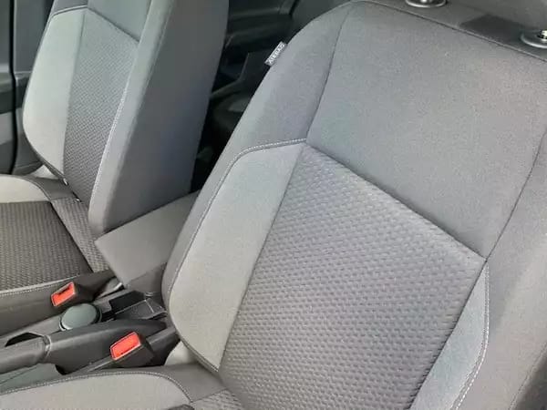 Volkswagen Taigo LIFE 1.0TSI 116CV DSG7 - Photo 2