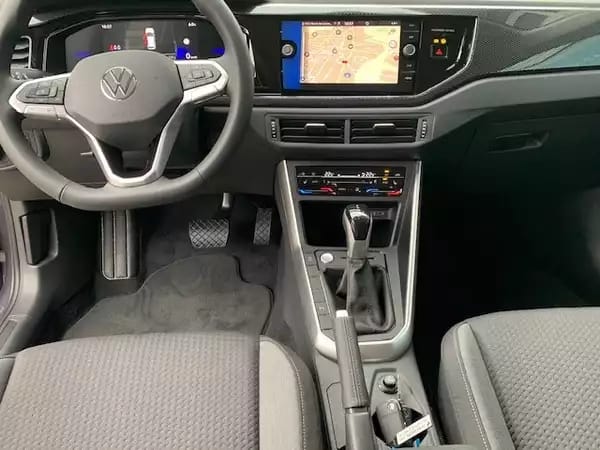 Volkswagen Taigo LIFE 1.0TSI 116CV DSG7 - Photo 2