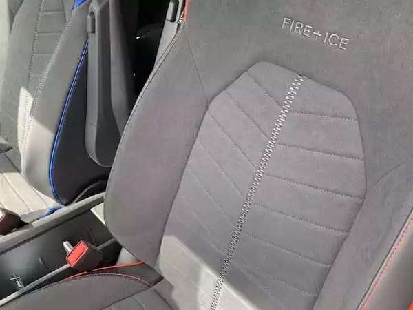 Volkswagen ID.3 FIRE & ICE 286CV 79kWh - Photo 2