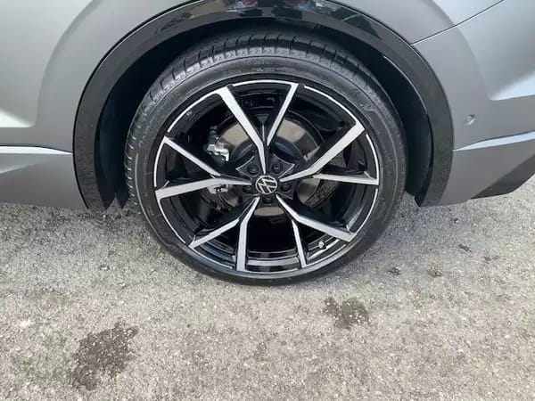 Volkswagen Touareg FINAL EDITION R-LINE BLACK STYLE 3.0TDI V6 286CV 4MOTION AG8 - Photo 3