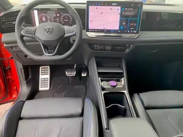 Volkswagen Tiguan R-LINE BLACK STYLE 1.5 eHYBRID 177CV DSG6 - Photo 2