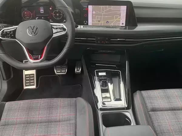 Volkswagen Golf GTI 2.0TSI 245CV DSG7 - Photo 2